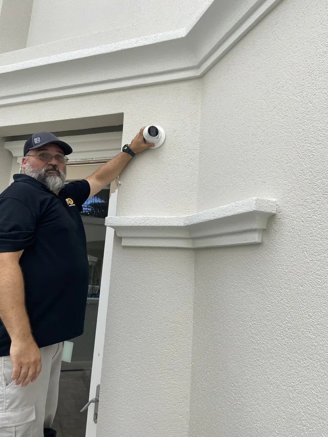 James Carter, 850 Security Smart Home Tech